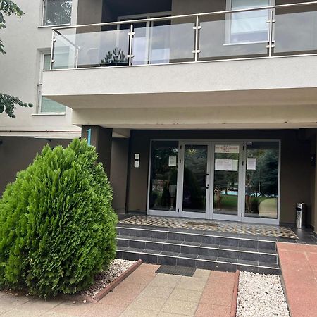 Tranzzit Airport Apartament Otopeni Exteriér fotografie