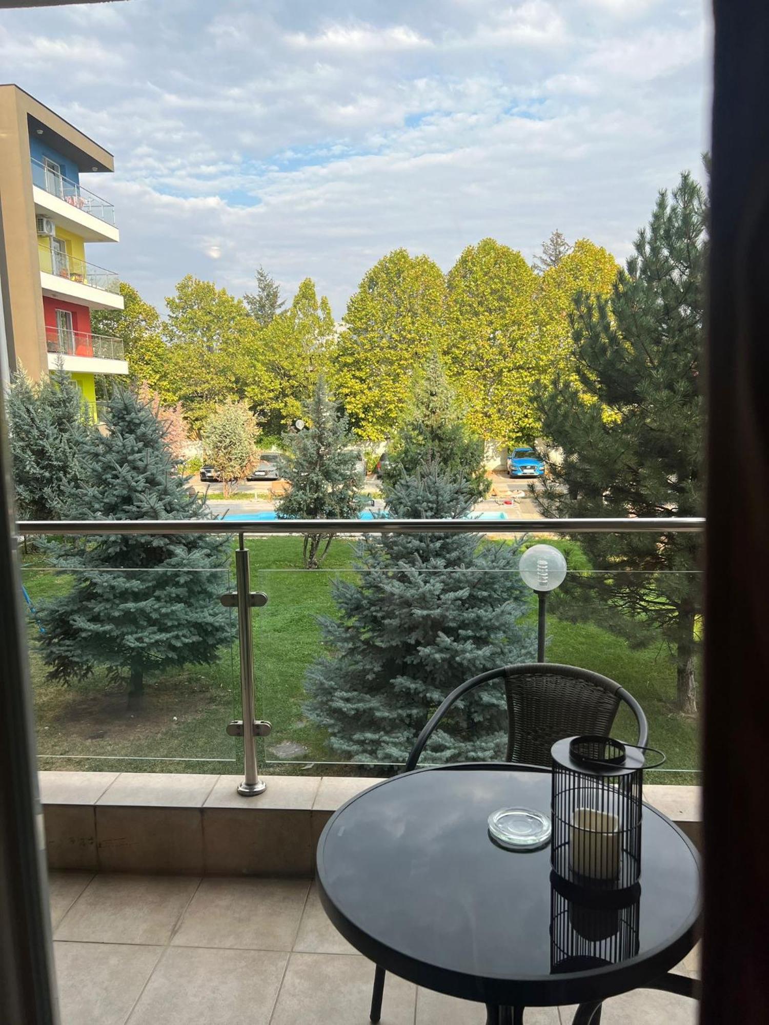 Tranzzit Airport Apartament Otopeni Exteriér fotografie